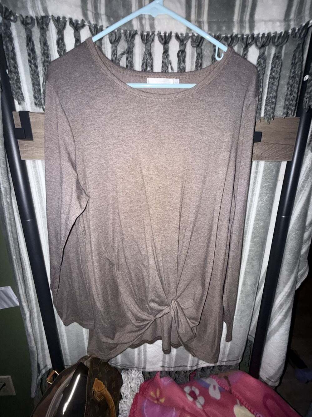 SHIREVER Long Sleeve Knot Front Tunic Size XL Taupe